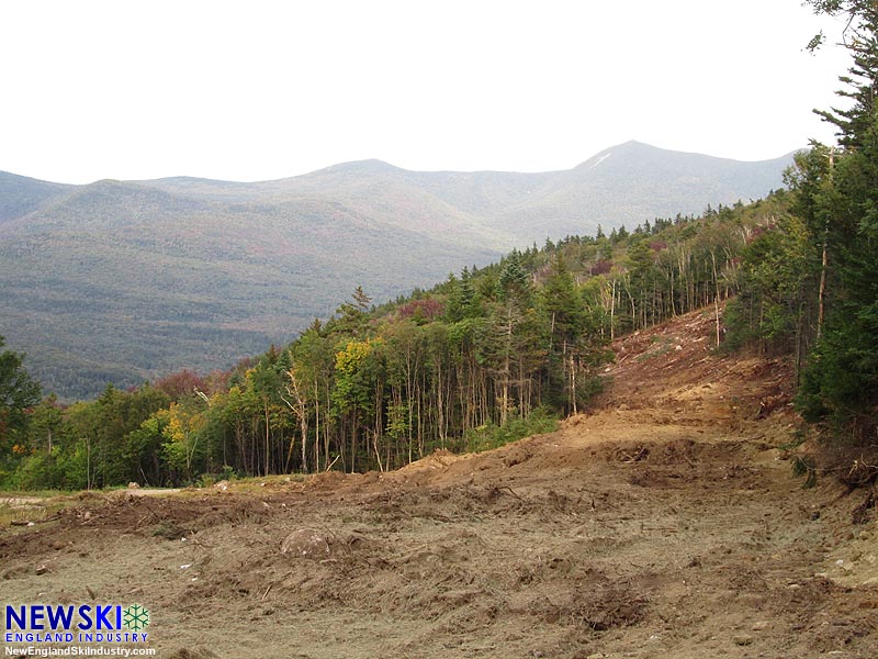 South Street (left) and Green Peak novice trail 53 (right) (September 17, 2016)